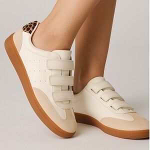 Dolce Vita Women Sneakers White Beige Leopard Heel  Strap Gum Sole‎ Size 9